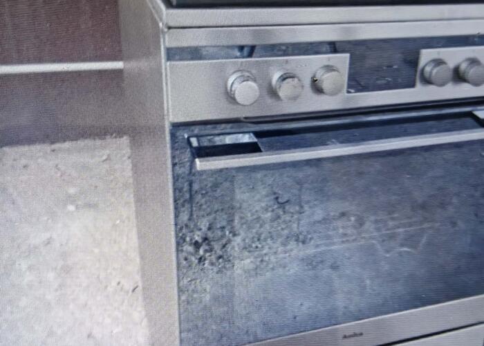 Grajewo ogłoszenia: Witam 
Sprzedam kuchenkę, gaz na szkle z piekarnikiem...