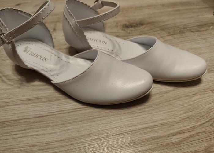 Grajewo ogłoszenia: Rozmiar 34, idealne na chudą stopę